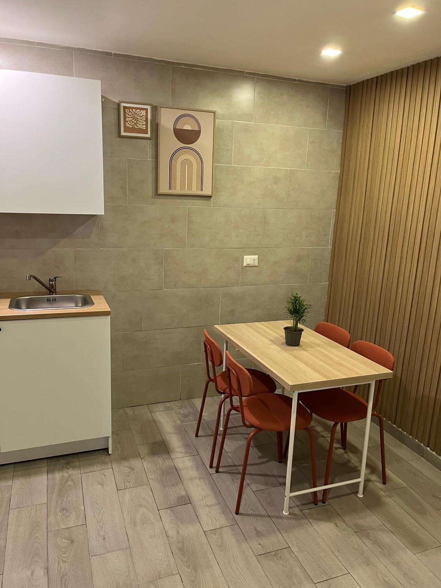 Bassetto 013 Bed & Breakfast เนเปิลส์ ภายนอก รูปภาพ
